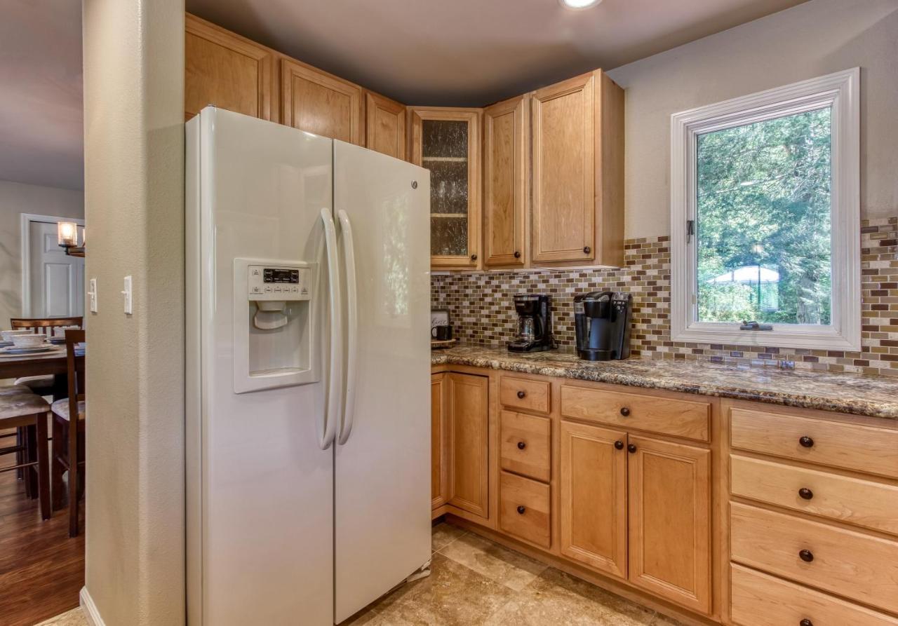Memorable "Deer & Doe" By Honeybearcabins 4Br 3Ba, Mountain View Deck, Farmhouse Decor, Fireplace, 3 Acres Sevierville Ngoại thất bức ảnh